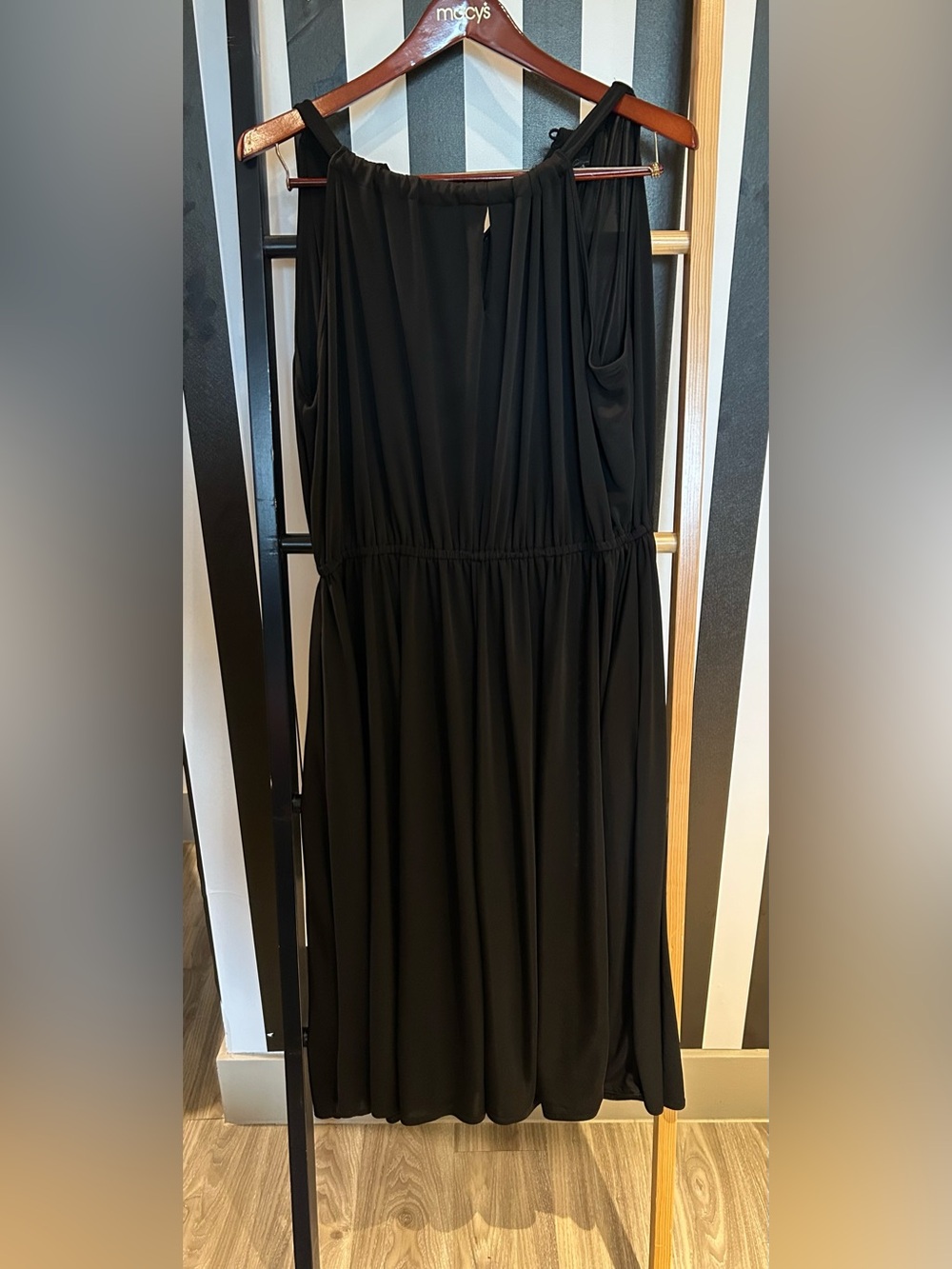 Kenneth Cole Black Flowing Sleeveless Maxi Dress